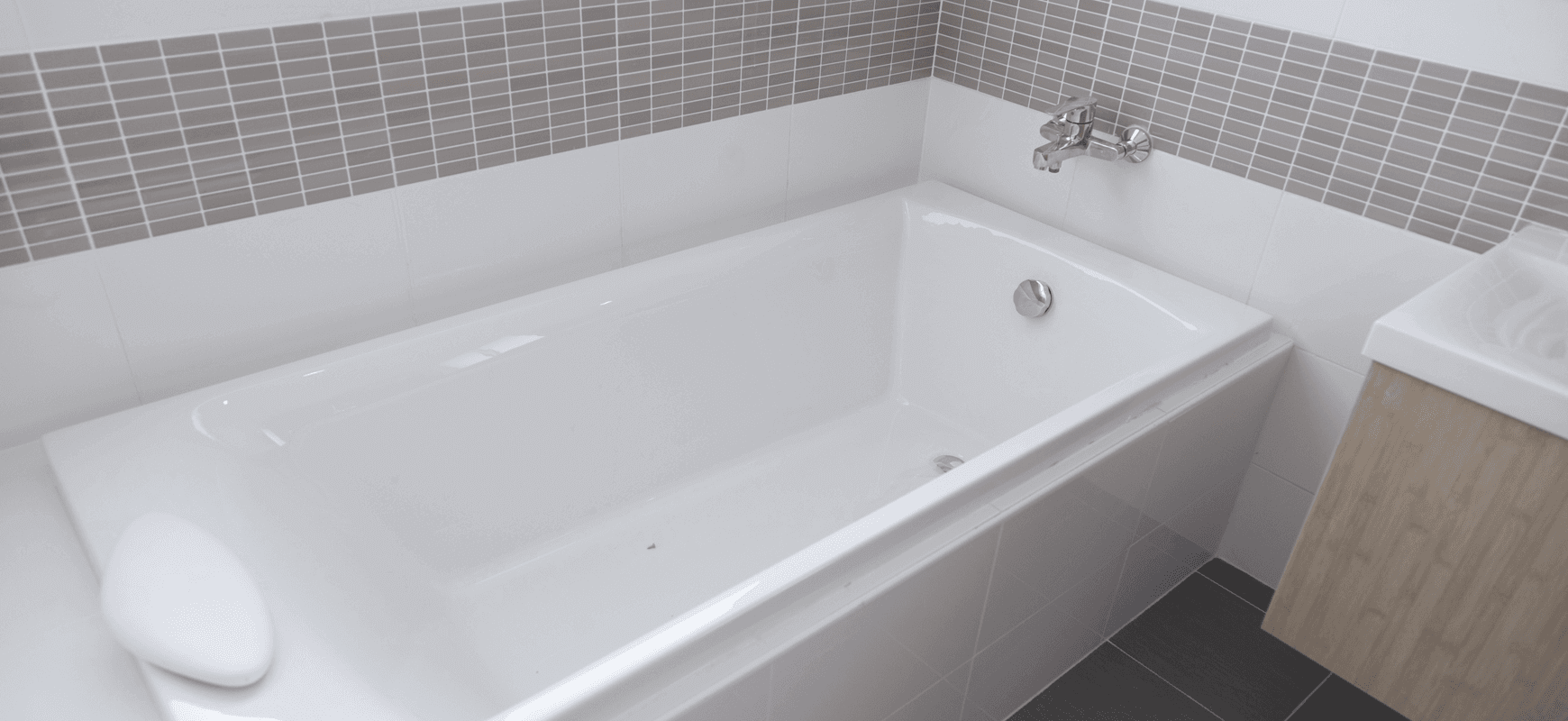Bathtub repair service