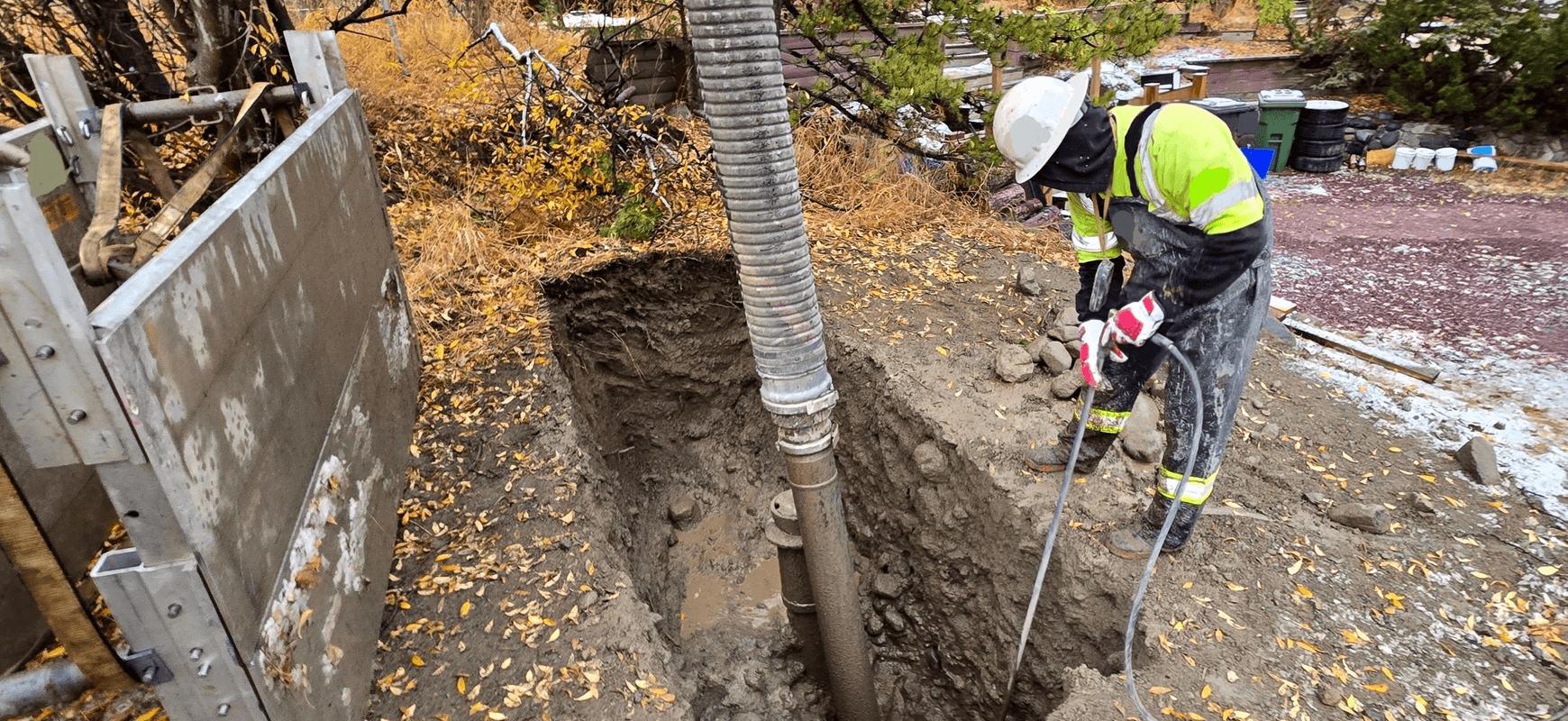 Hydrovac potholing and utility daylighting